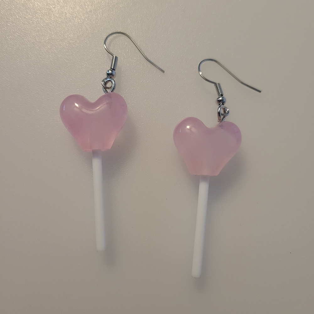 3/$20 💥 Heart Earrings